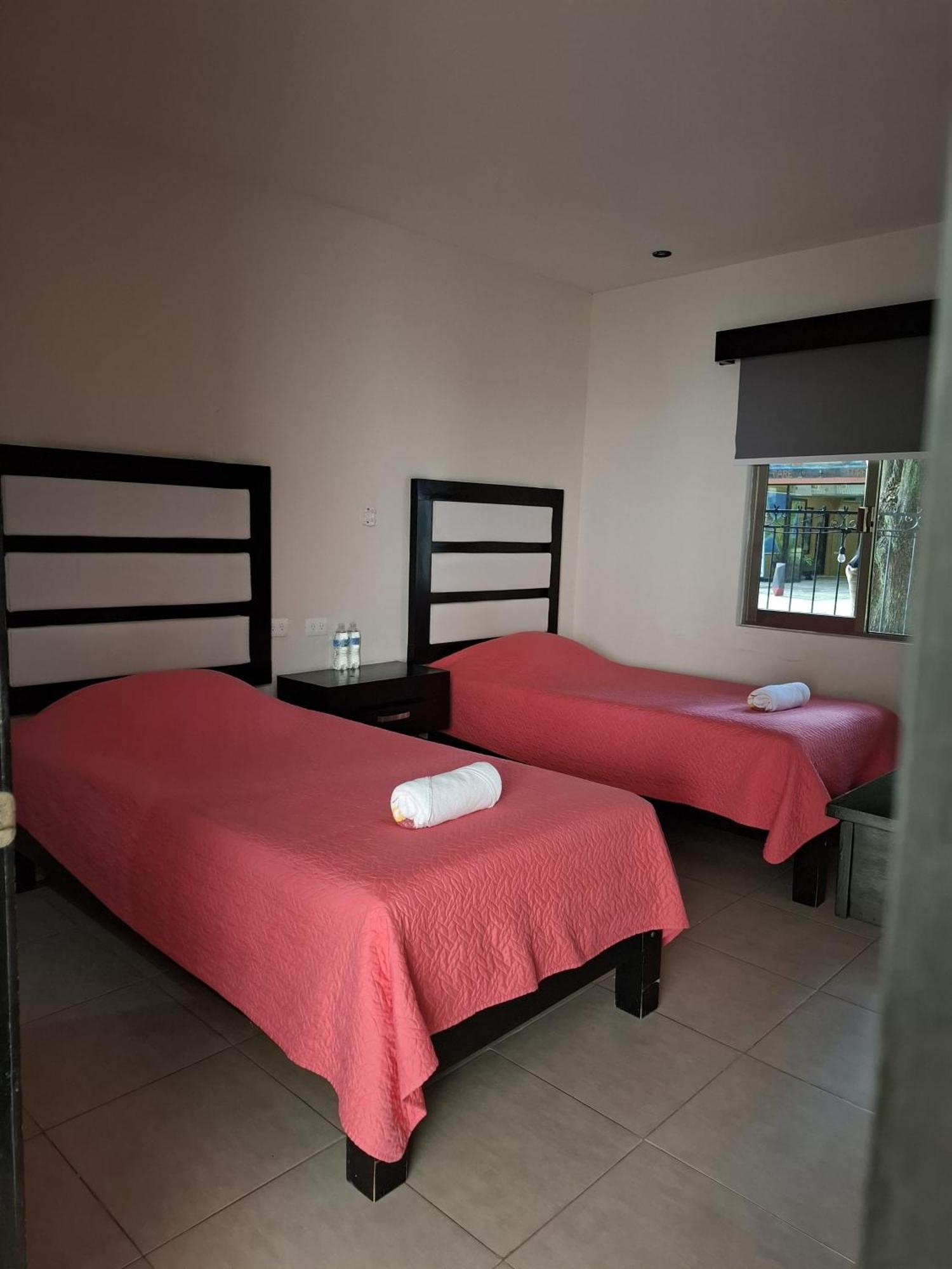 Hotel Sevilla Palenque Exterior photo